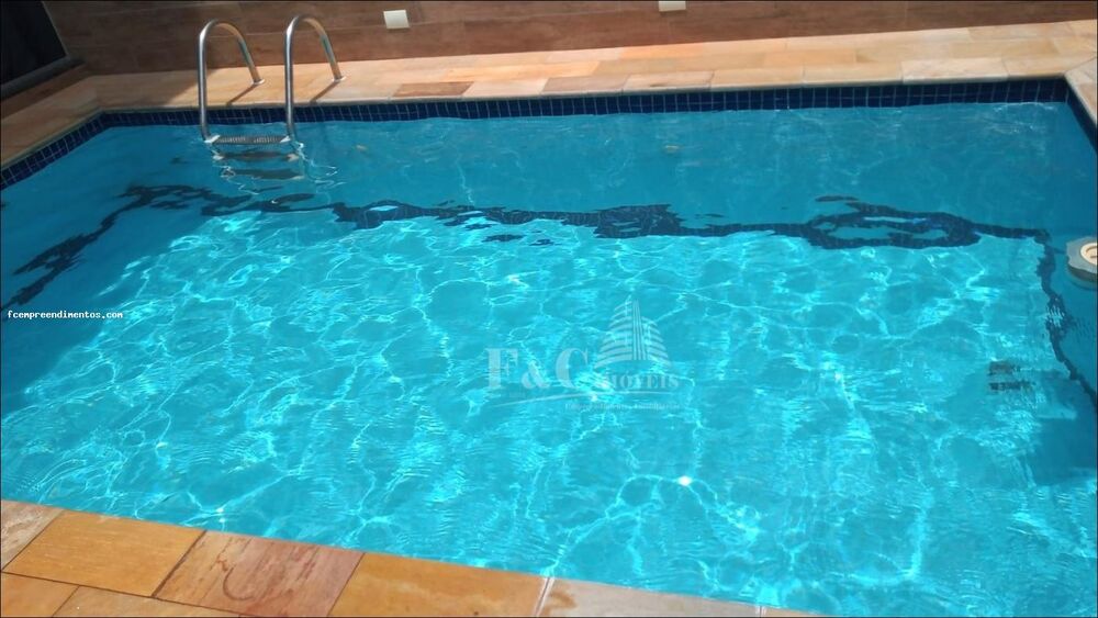 Casa à venda com 3 quartos, 200m² - Foto 12