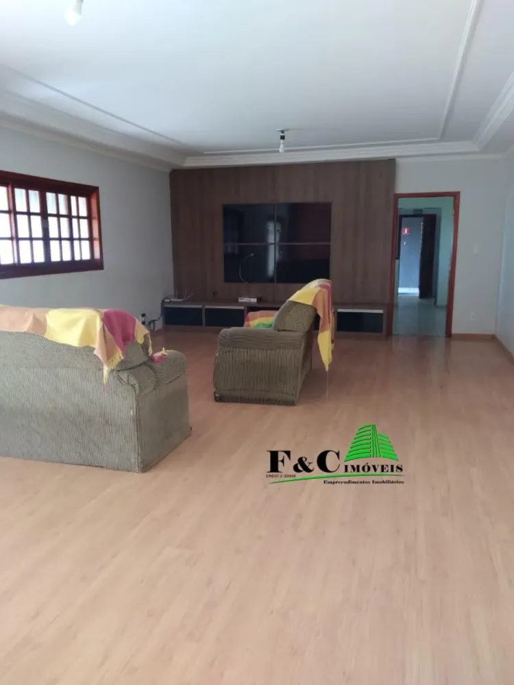 Chácara, 6 quartos, 3600 m² - Foto 9
