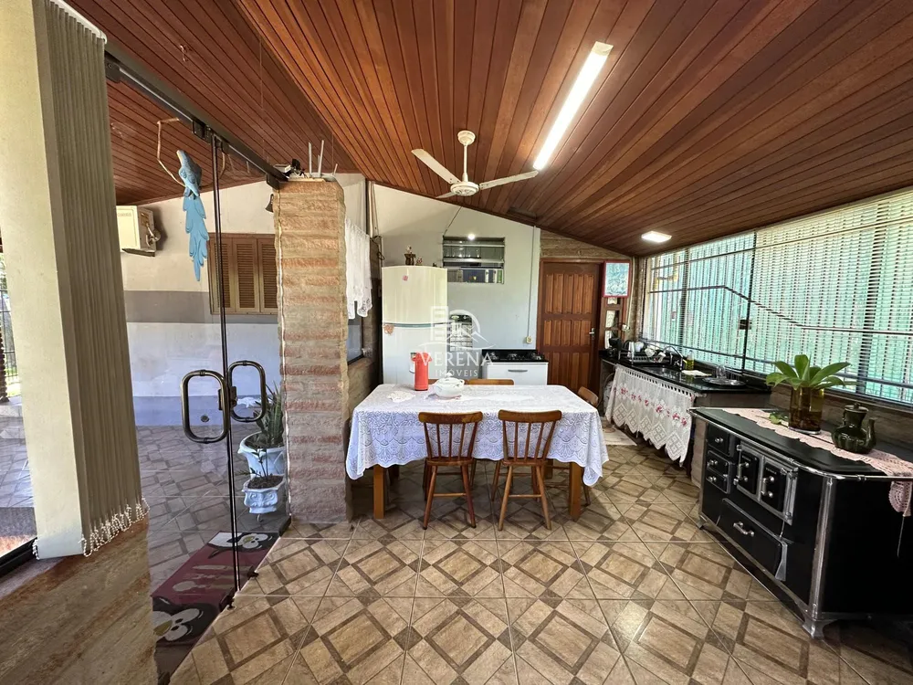 Casa, 3 quartos, 172 m² - Foto 1