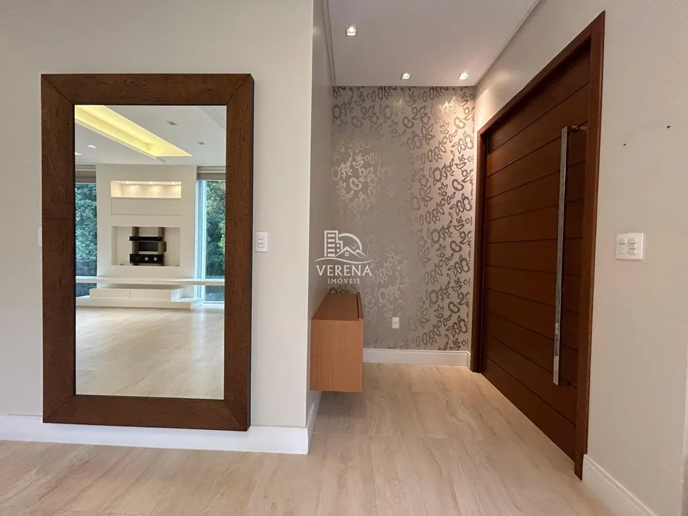 Casa, 3 quartos, 291 m² - Foto 1