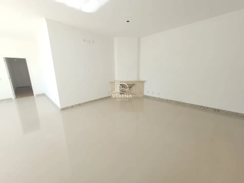 Casa, 3 quartos, 220 m² - Foto 1