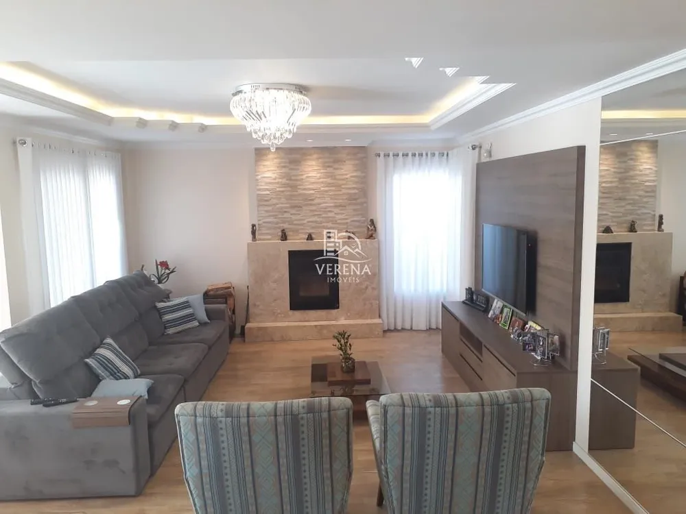 Casa, 3 quartos, 309 m² - Foto 1