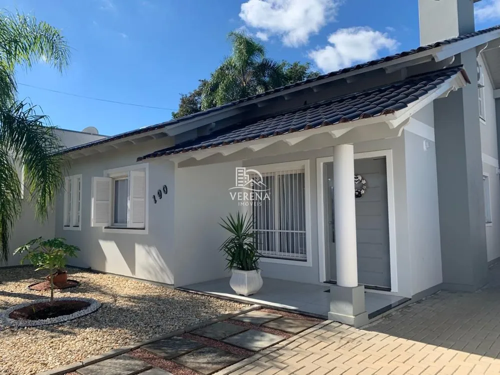 Casa, 3 quartos, 219 m² - Foto 2