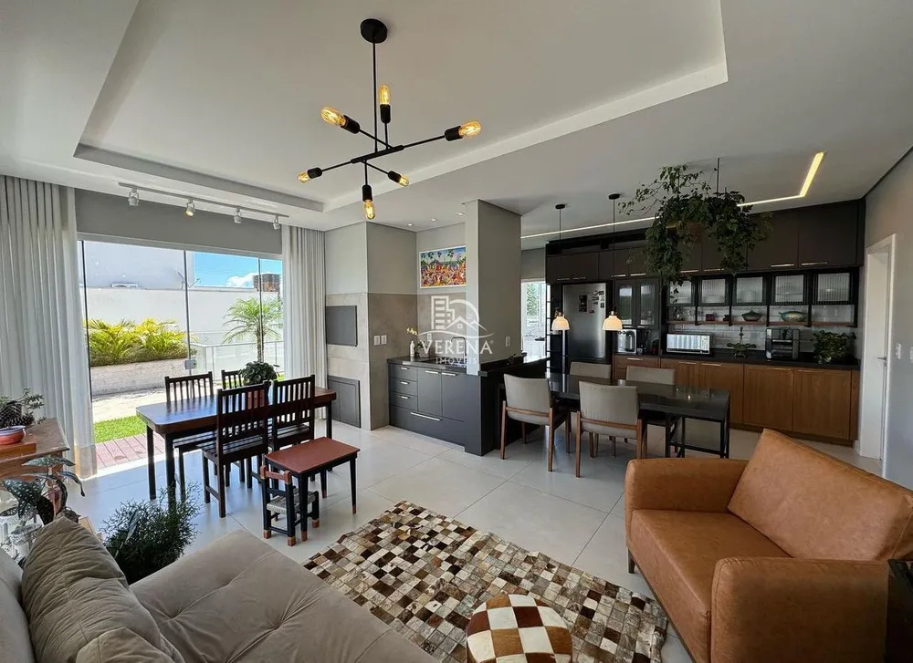 Casa, 3 quartos, 194 m² - Foto 4