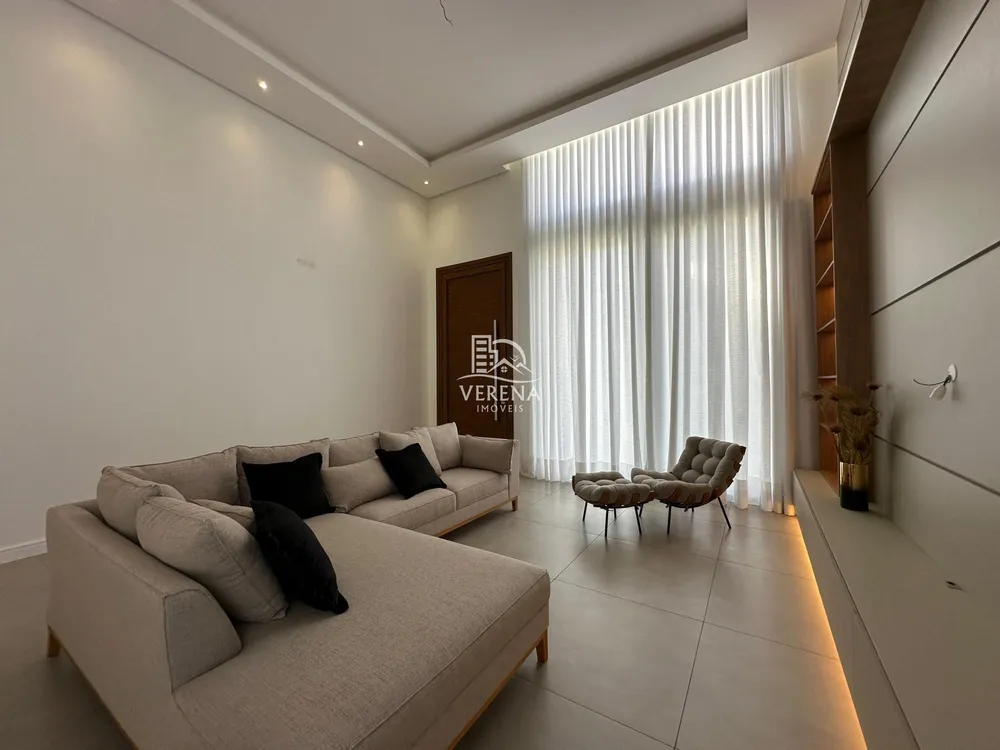 Casa, 3 quartos, 227 m² - Foto 2
