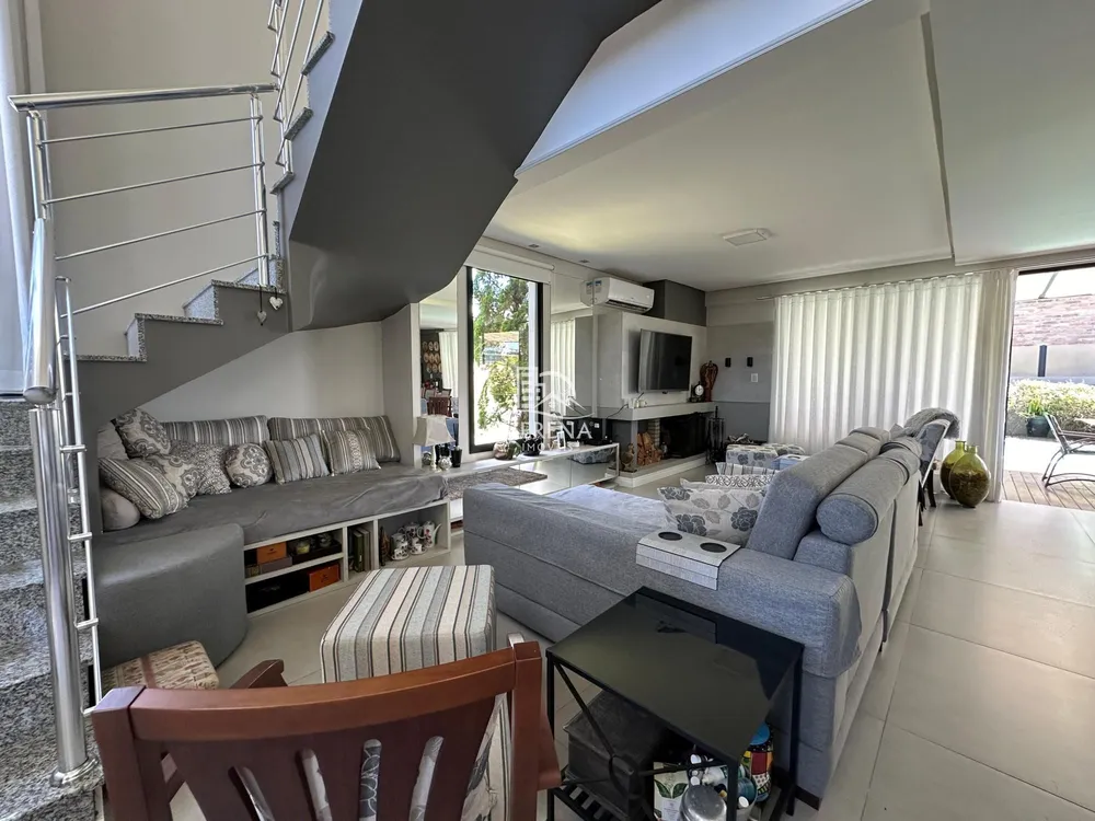 Casa, 3 quartos, 210 m² - Foto 4
