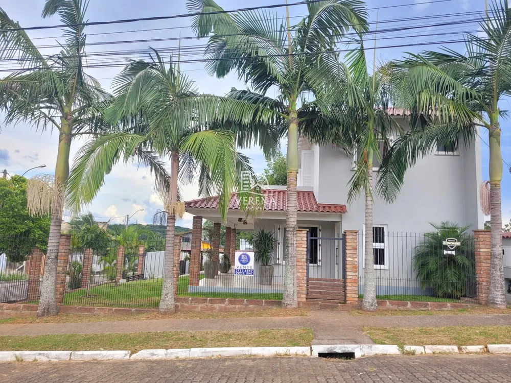 Casa, 3 quartos, 207 m² - Foto 3