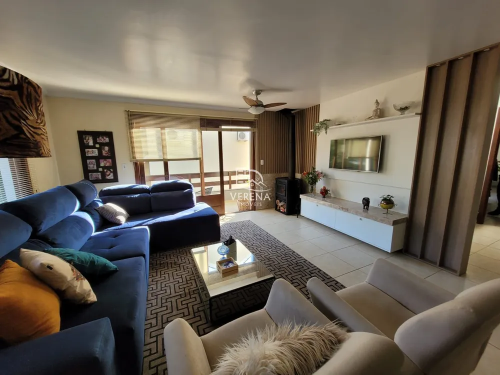 Casa, 4 quartos, 296 m² - Foto 1