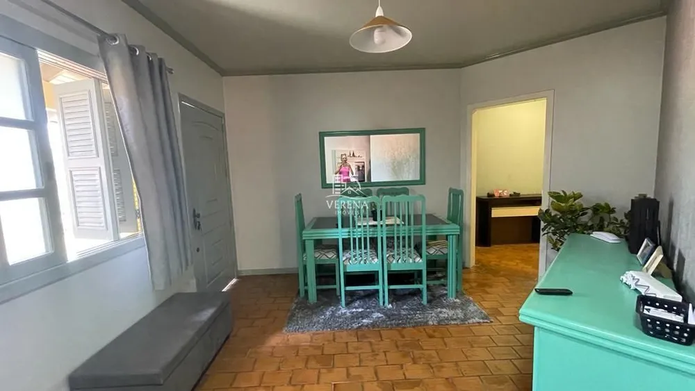Casa, 3 quartos, 259 m² - Foto 1
