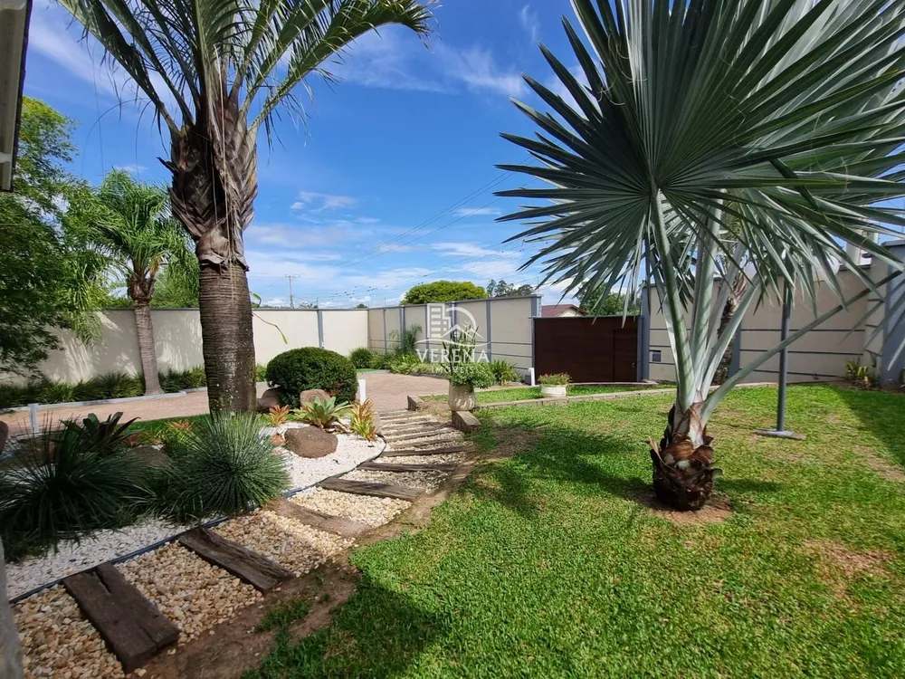 Casa, 3 quartos, 234 m² - Foto 2