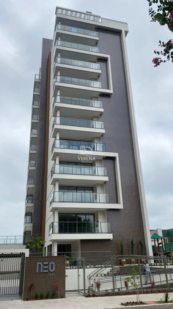 Cobertura, 3 quartos, 206 m² - Foto 2