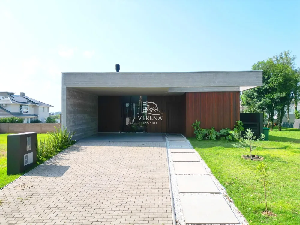 Casa, 3 quartos, 194 m² - Foto 1