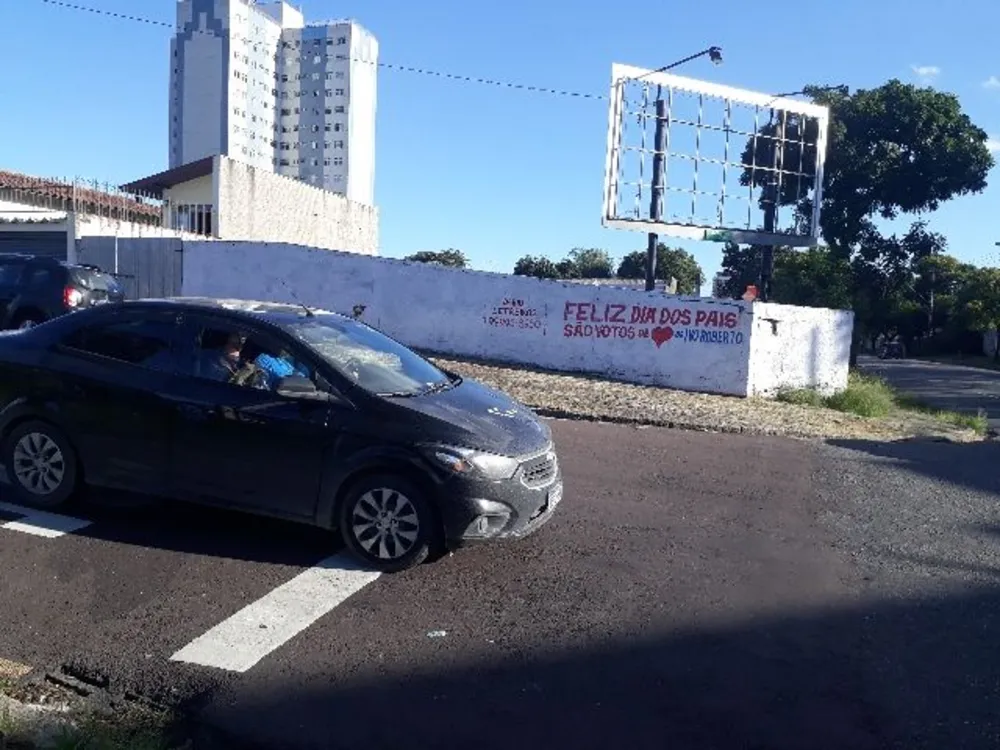 Loteamento e Condomínio - Foto 4