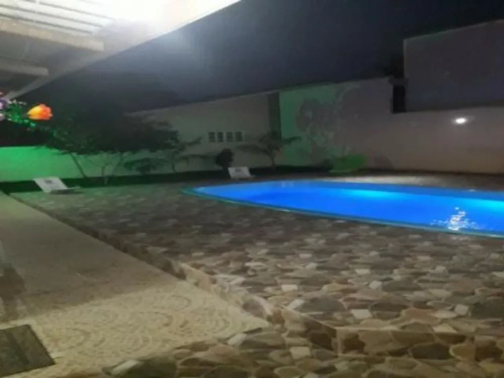 Casa, 5 quartos, 135 m² - Foto 1