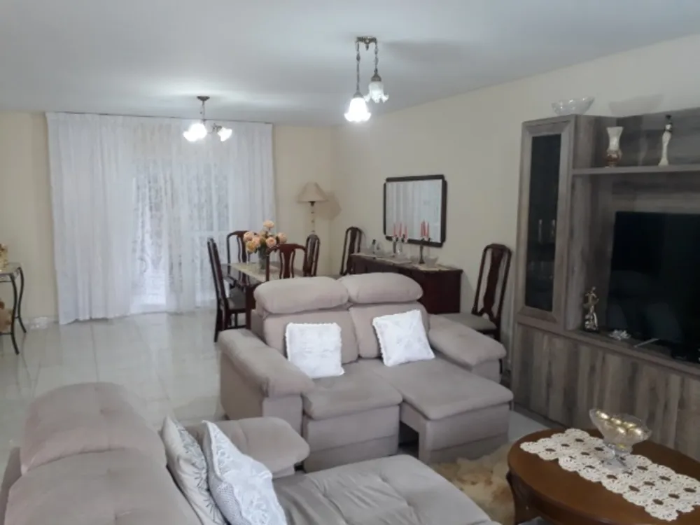 Casa, 3 quartos, 249 m² - Foto 4