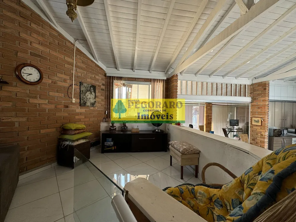 Casa, 4 quartos, 250 m² - Foto 2