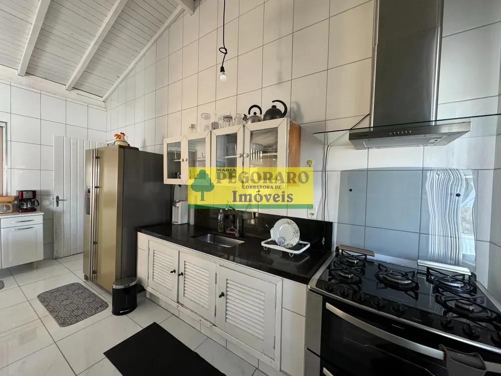 Casa, 4 quartos, 250 m² - Foto 1