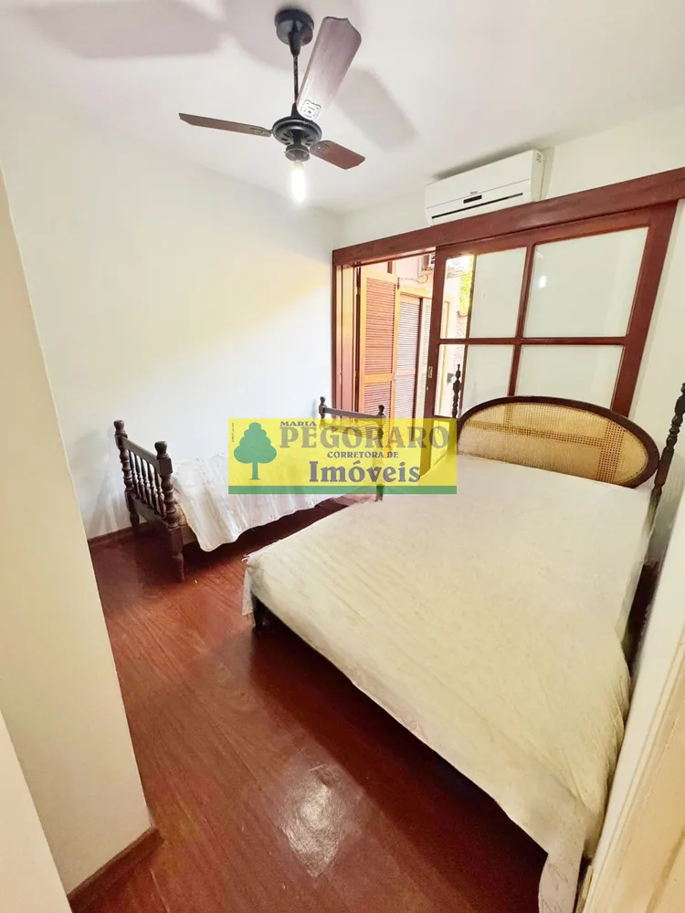 Casa, 4 quartos, 249 m² - Foto 1