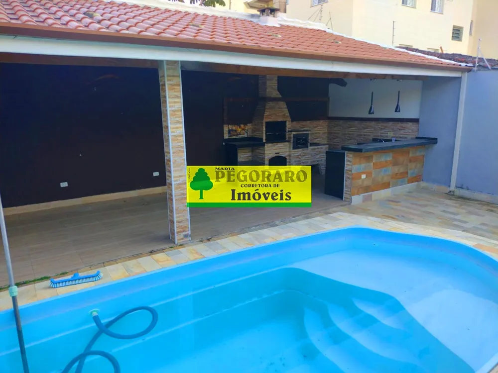 Casa, 4 quartos, 205 m² - Foto 1