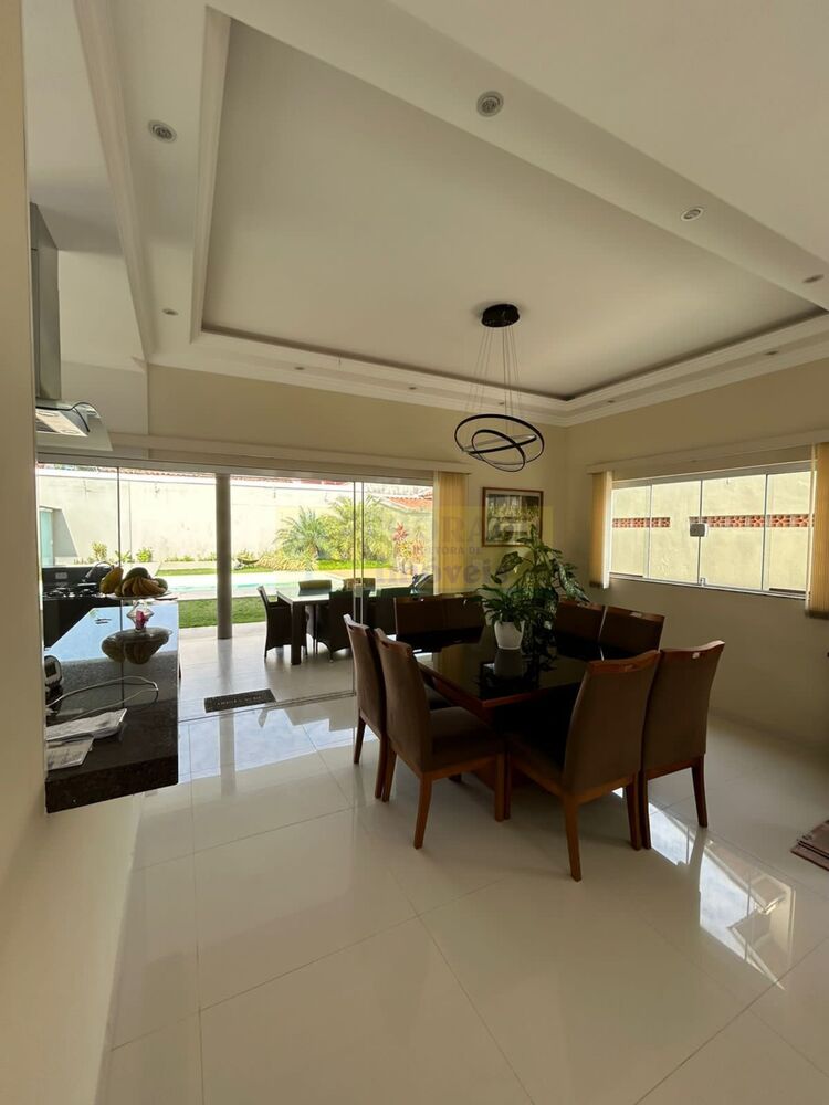 Casa, 4 quartos, 300 m² - Foto 1