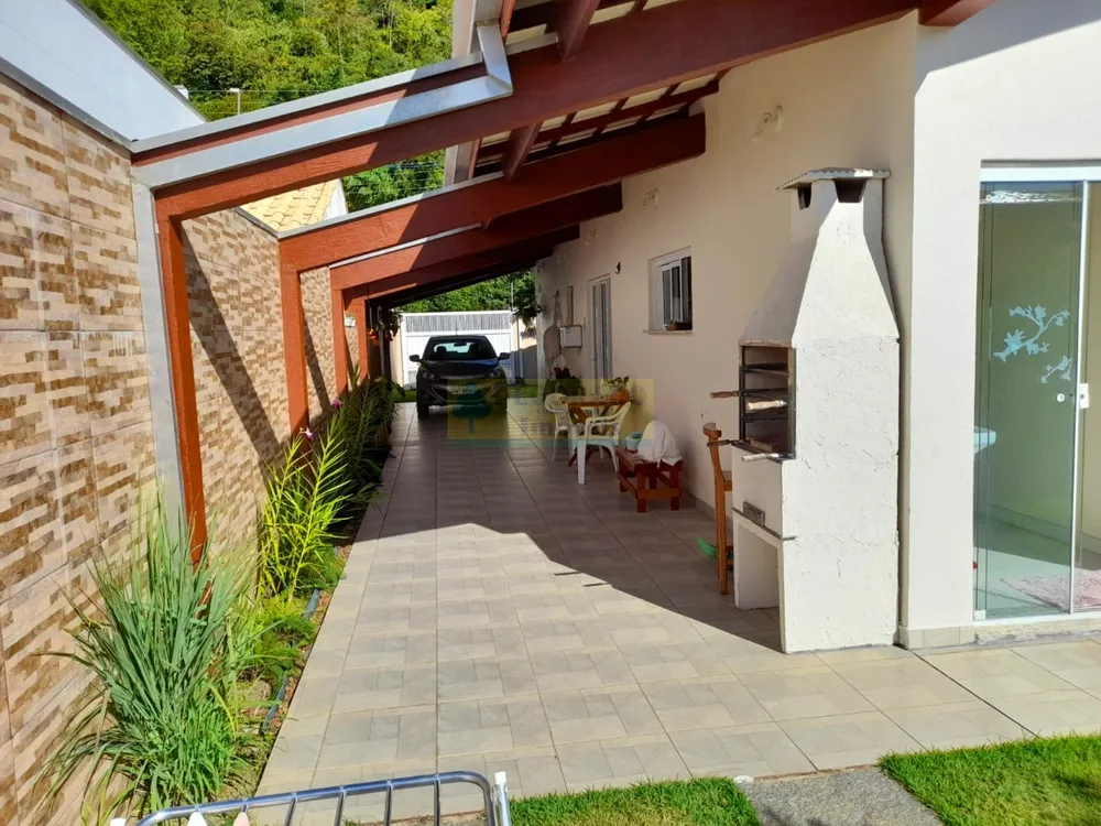 Casa, 3 quartos, 240 m² - Foto 1