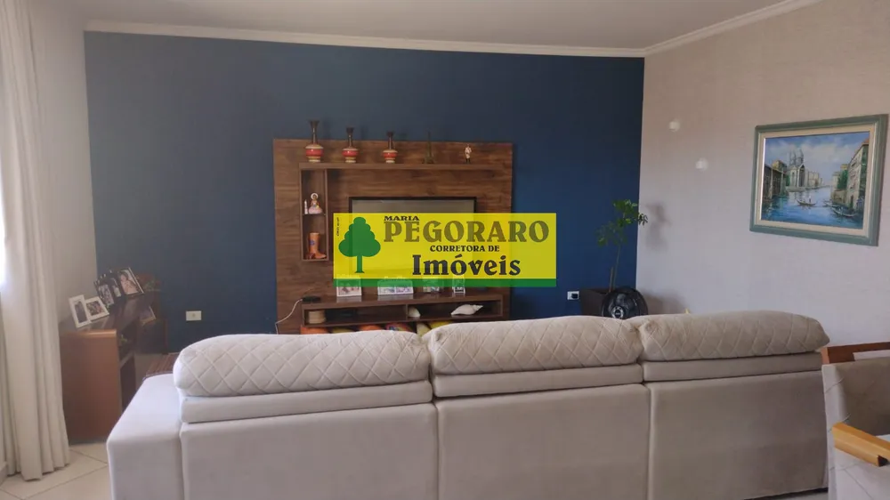 Casa, 3 quartos, 248 m² - Foto 1