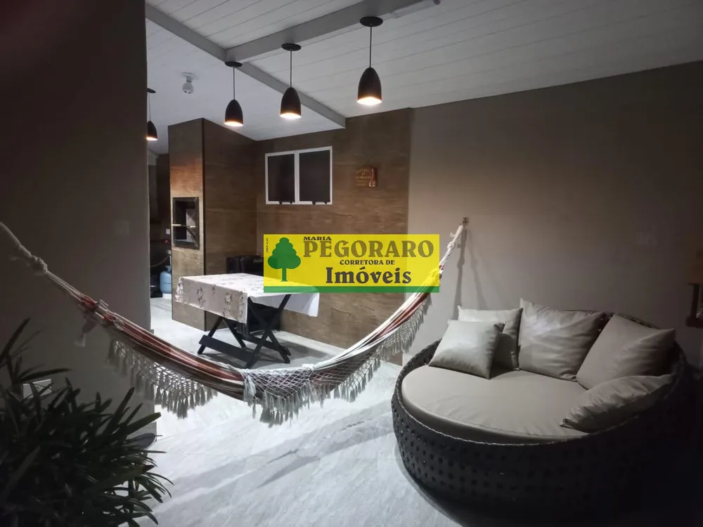 Casa, 3 quartos, 248 m² - Foto 2