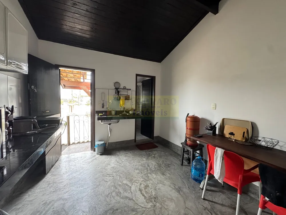 Casa, 7 quartos, 288 m² - Foto 9