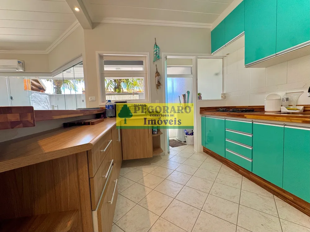 Casa, 3 quartos, 200 m² - Foto 6
