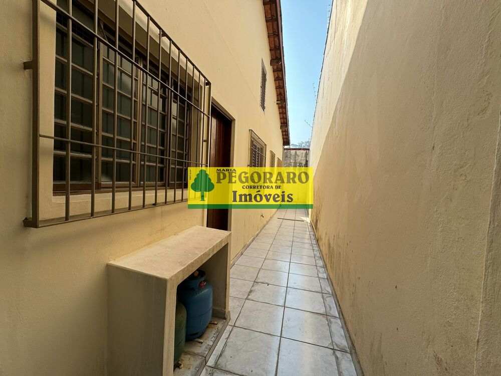 Casa, 3 quartos, 235 m² - Foto 4