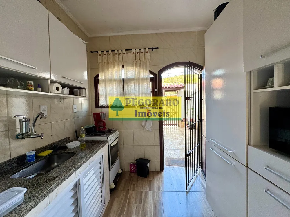 Casa, 3 quartos, 101 m² - Foto 2