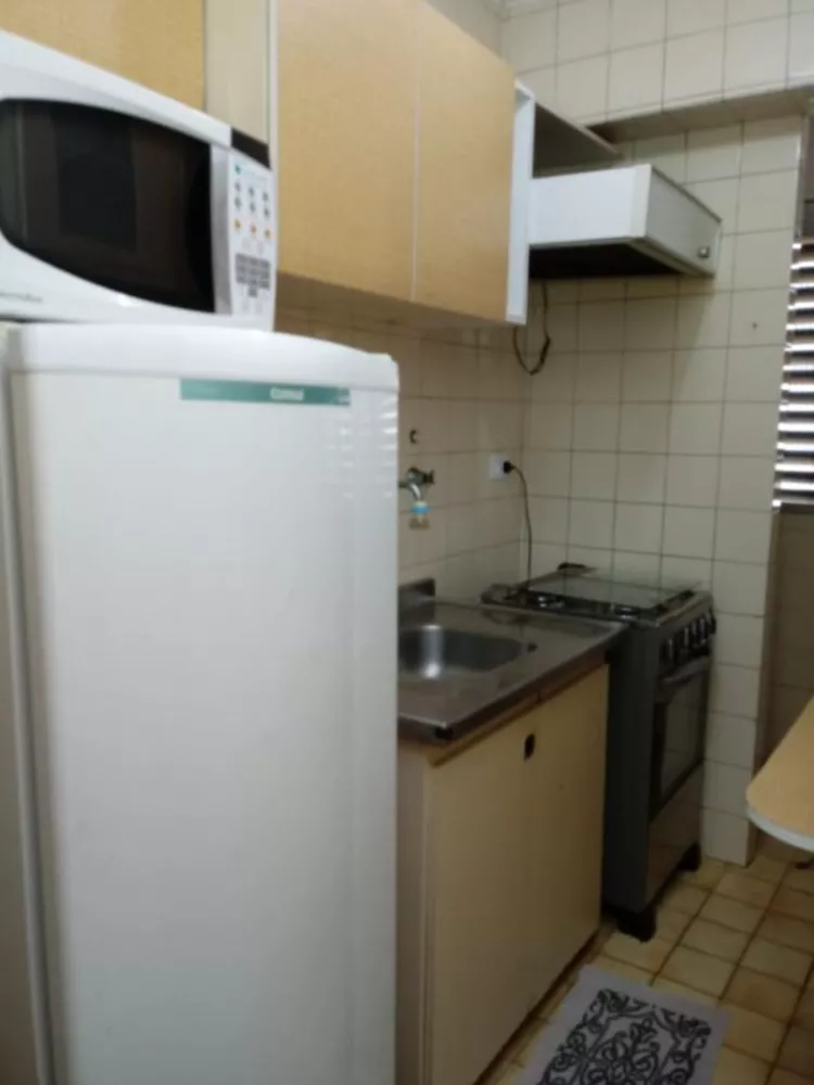 Apartamento para alugar com 1 quarto, 45m² - Foto 12