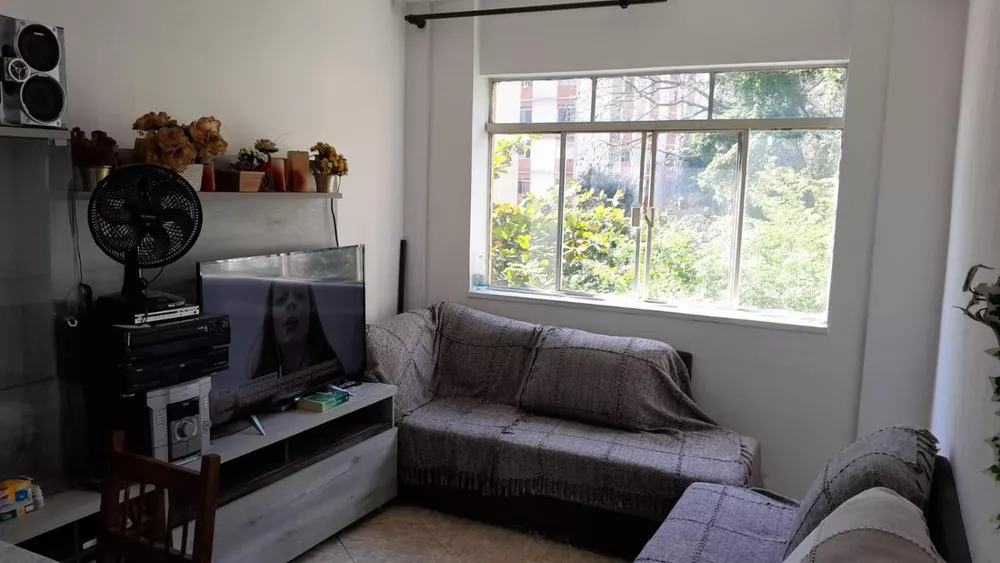 Apartamento à venda com 1 quarto, 43m² - Foto 2