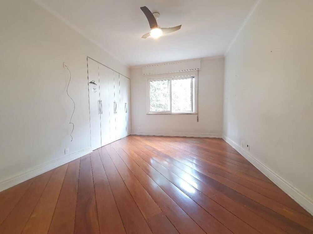 Apartamento, 3 quartos, 220 m² - Foto 1