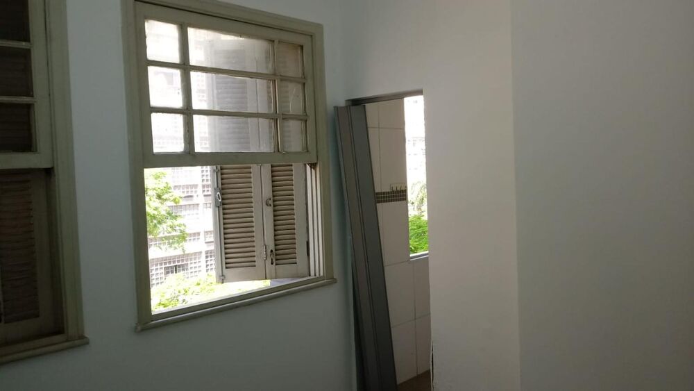 Apartamento à venda com 1 quarto, 30m² - Foto 2