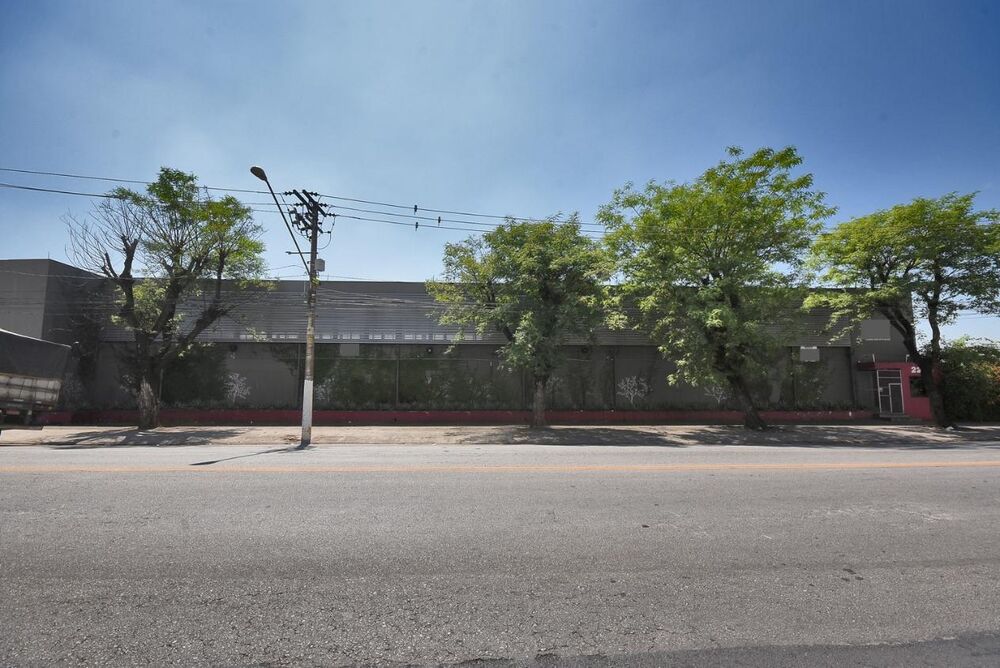 Loja-Salão, 1361 m² - Foto 4