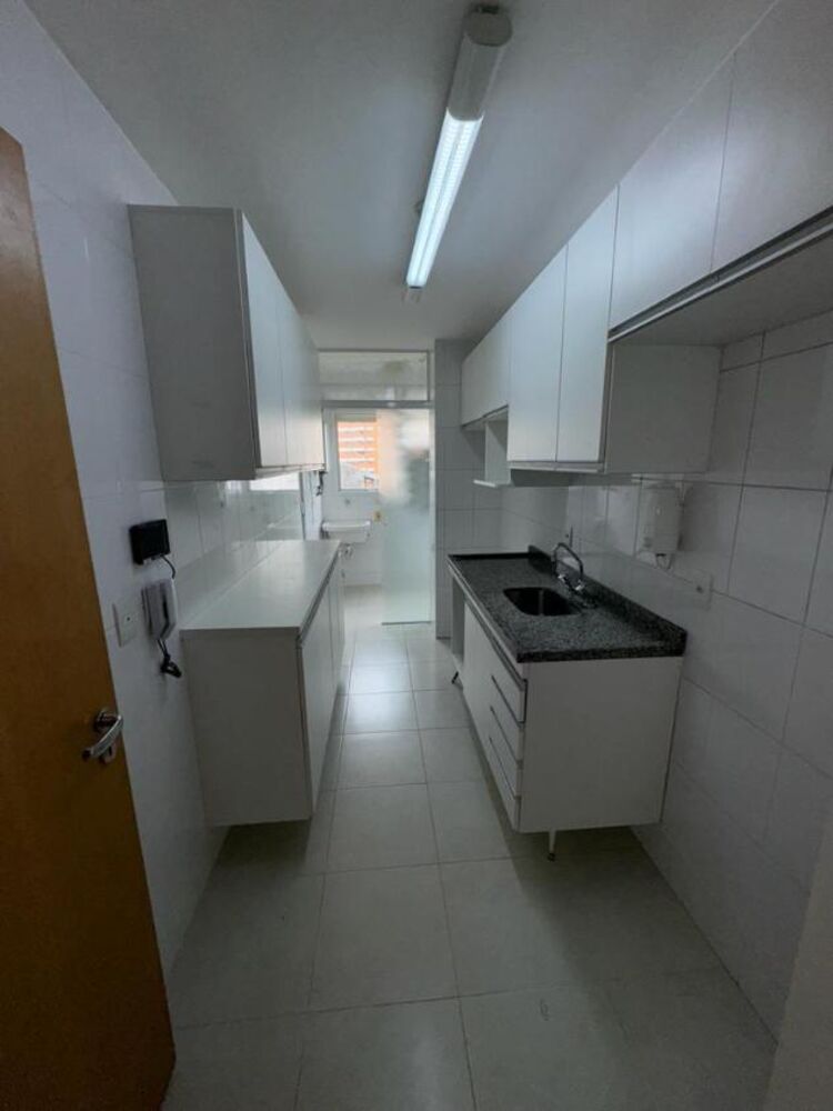 Apartamento para alugar com 3 quartos, 95m² - Foto 8