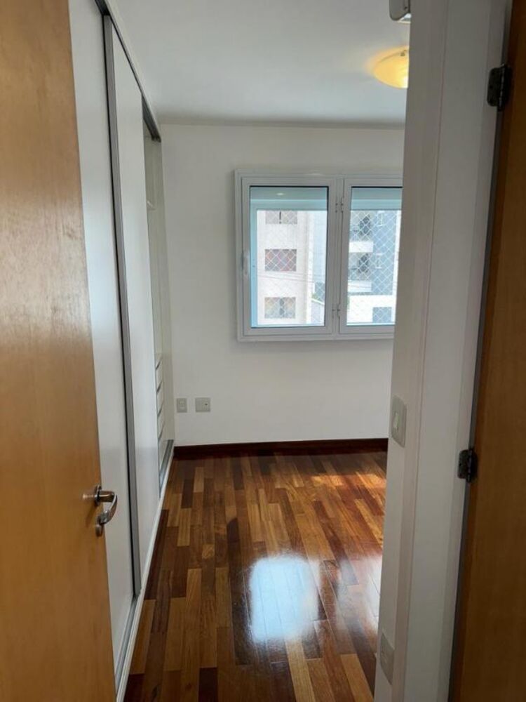 Apartamento para alugar com 3 quartos, 95m² - Foto 3