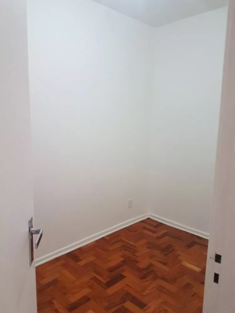 Apartamento para alugar com 3 quartos, 83m² - Foto 4