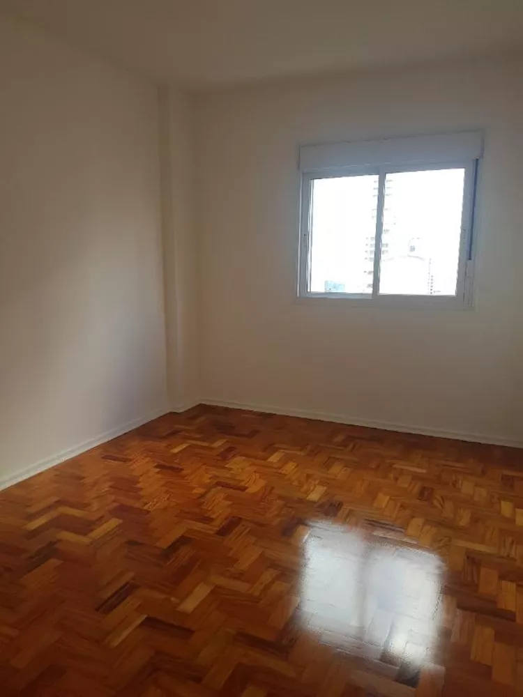 Apartamento para alugar com 3 quartos, 83m² - Foto 2