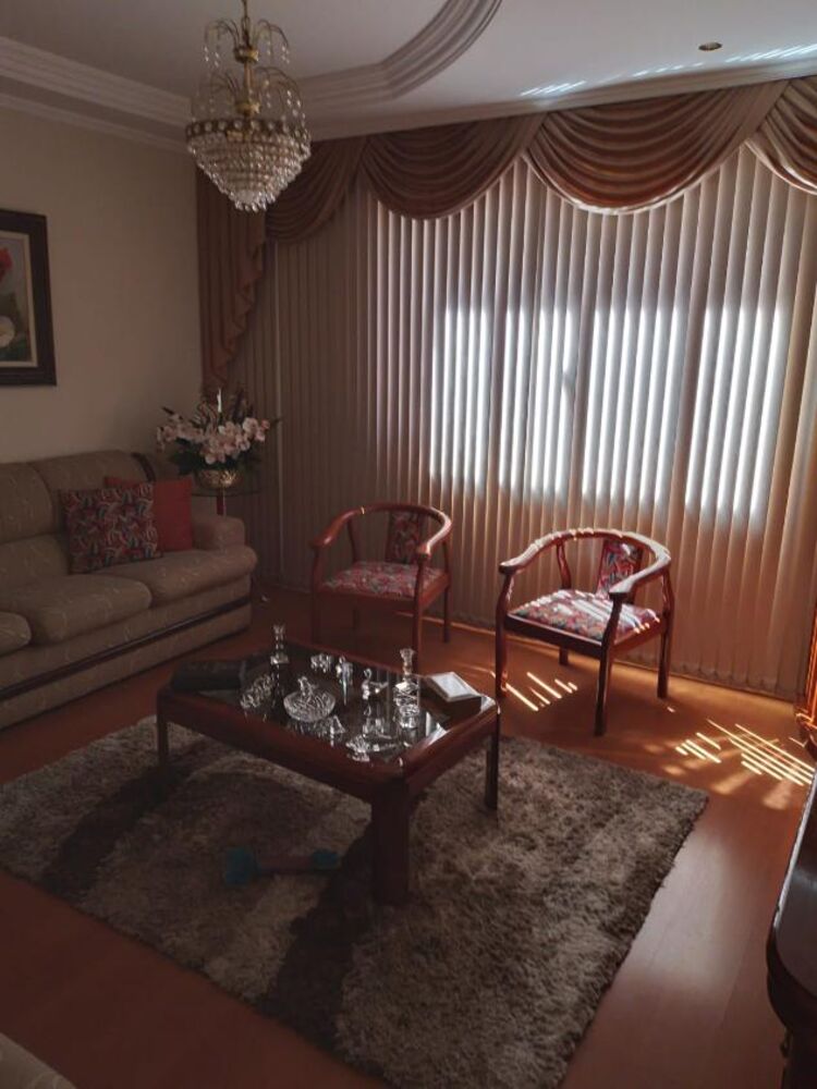 Sobrado, 3 quartos, 256 m² - Foto 1