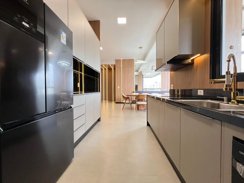 Casa, 4 quartos, 180 m² - Foto 1