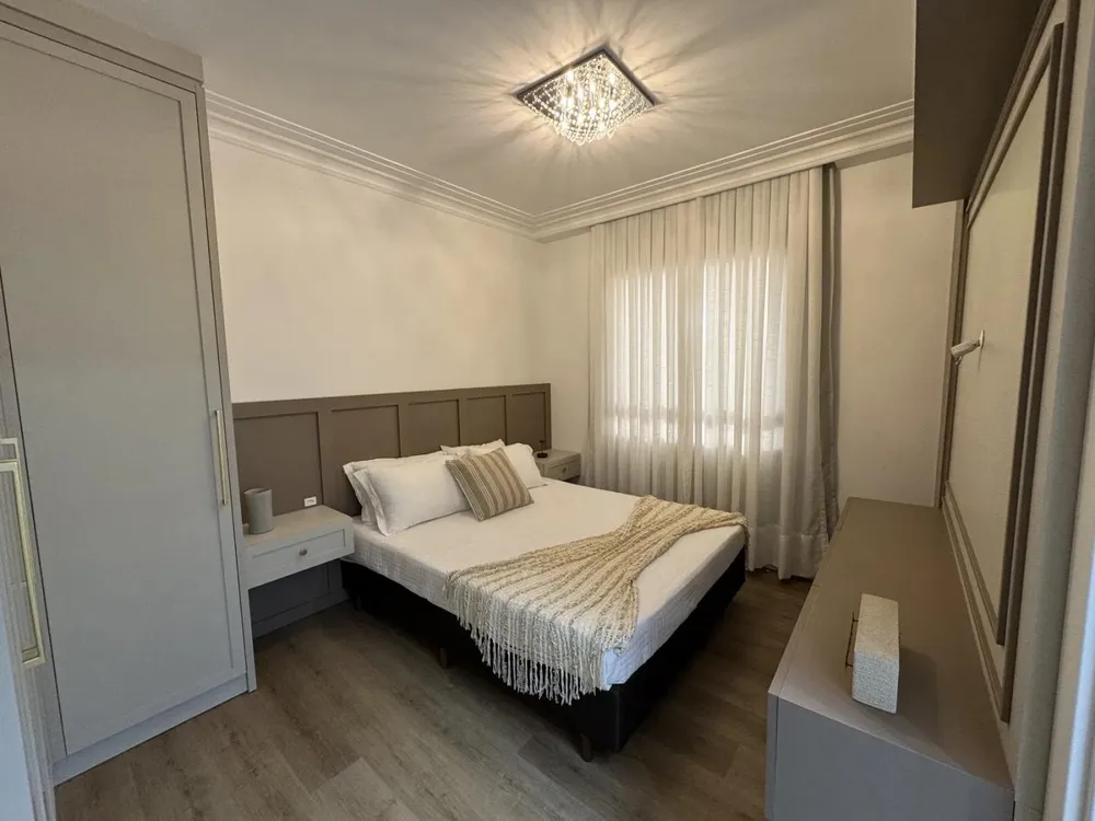 Casa, 4 quartos, 180 m² - Foto 2