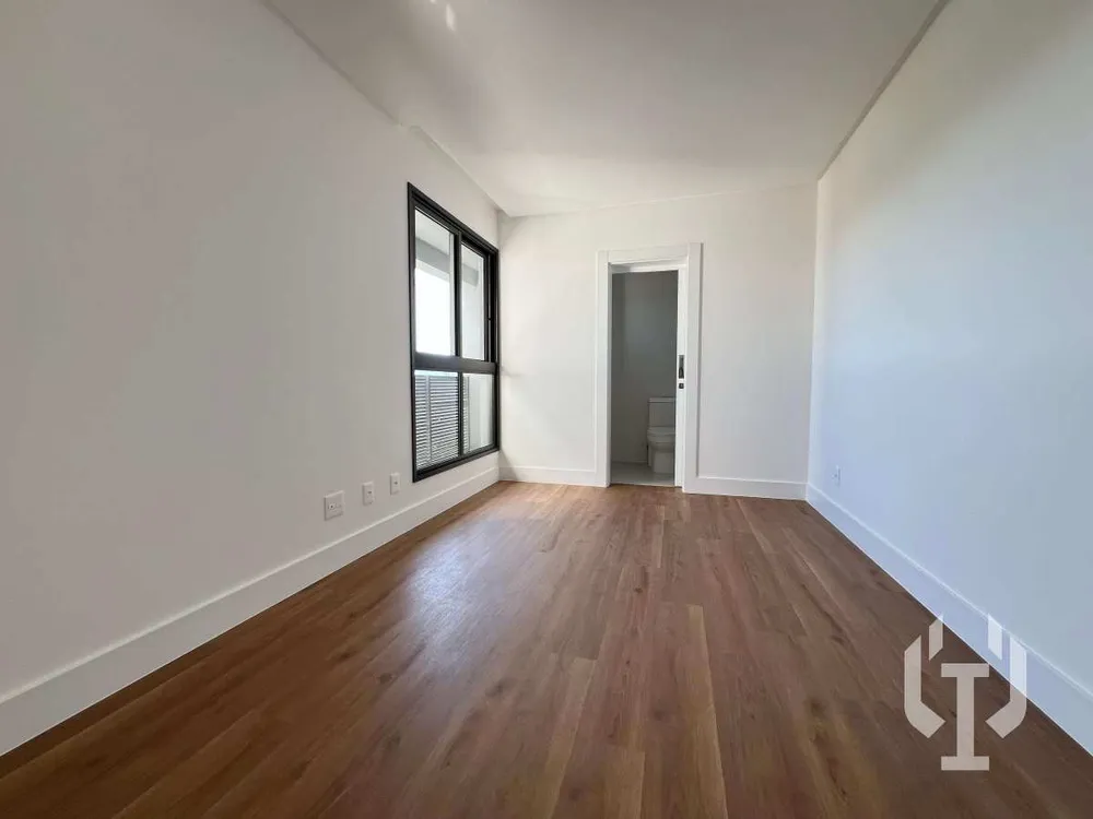 Apartamento, 3 quartos, 139 m² - Foto 3