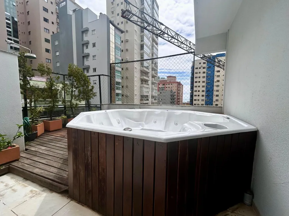 Apartamento, 4 quartos, 241 m² - Foto 1