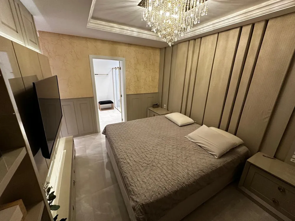 Casa, 4 quartos, 199 m² - Foto 1