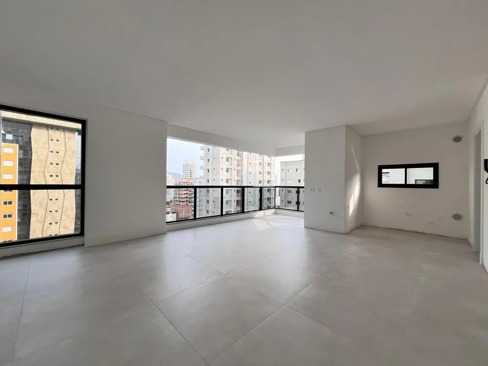 Apartamento, 3 quartos, 132 m² - Foto 1