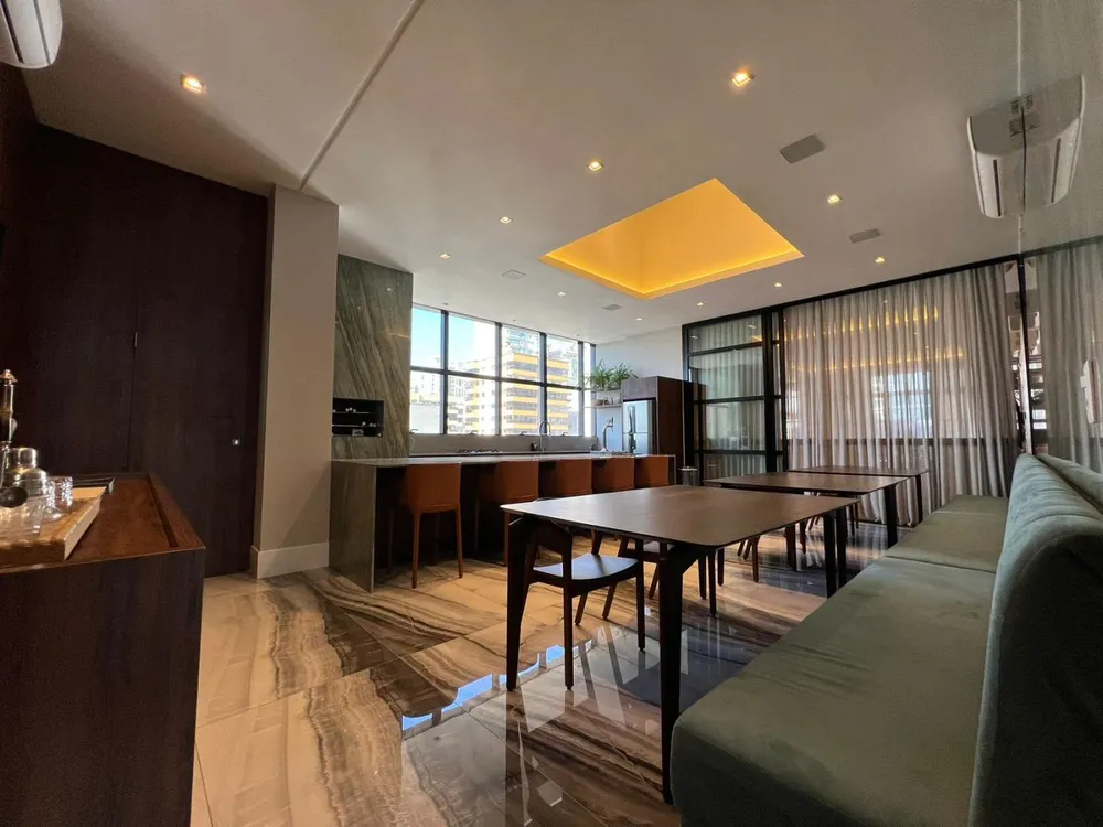 Apartamento, 4 quartos, 200 m² - Foto 1