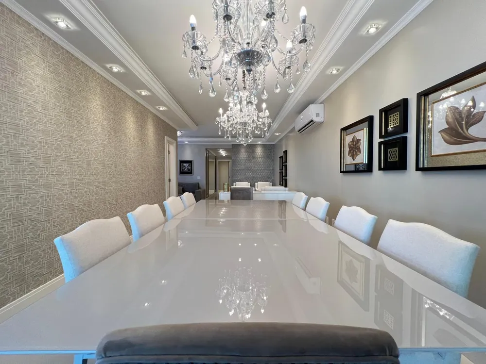 Casa, 4 quartos, 182 m² - Foto 1