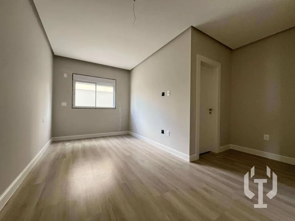 Apartamento, 4 quartos, 193 m² - Foto 2